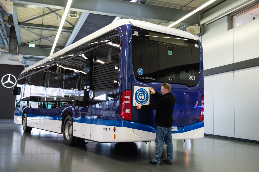 mercedes ecitaro blue angel