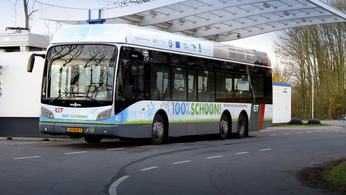 fuel cell bus